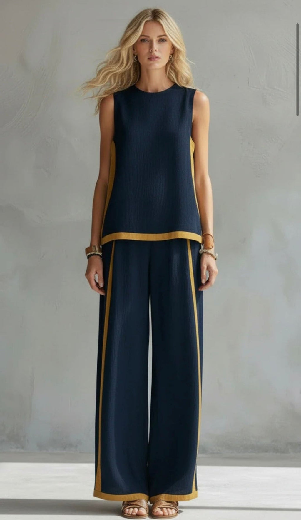 Leila - Elegant Two-Piece Suit