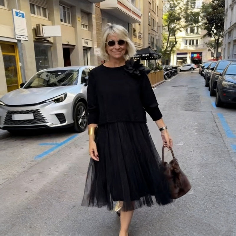 🌸Two-piece set consisting of a women's long-sleeved knit top and a sleeveless dress